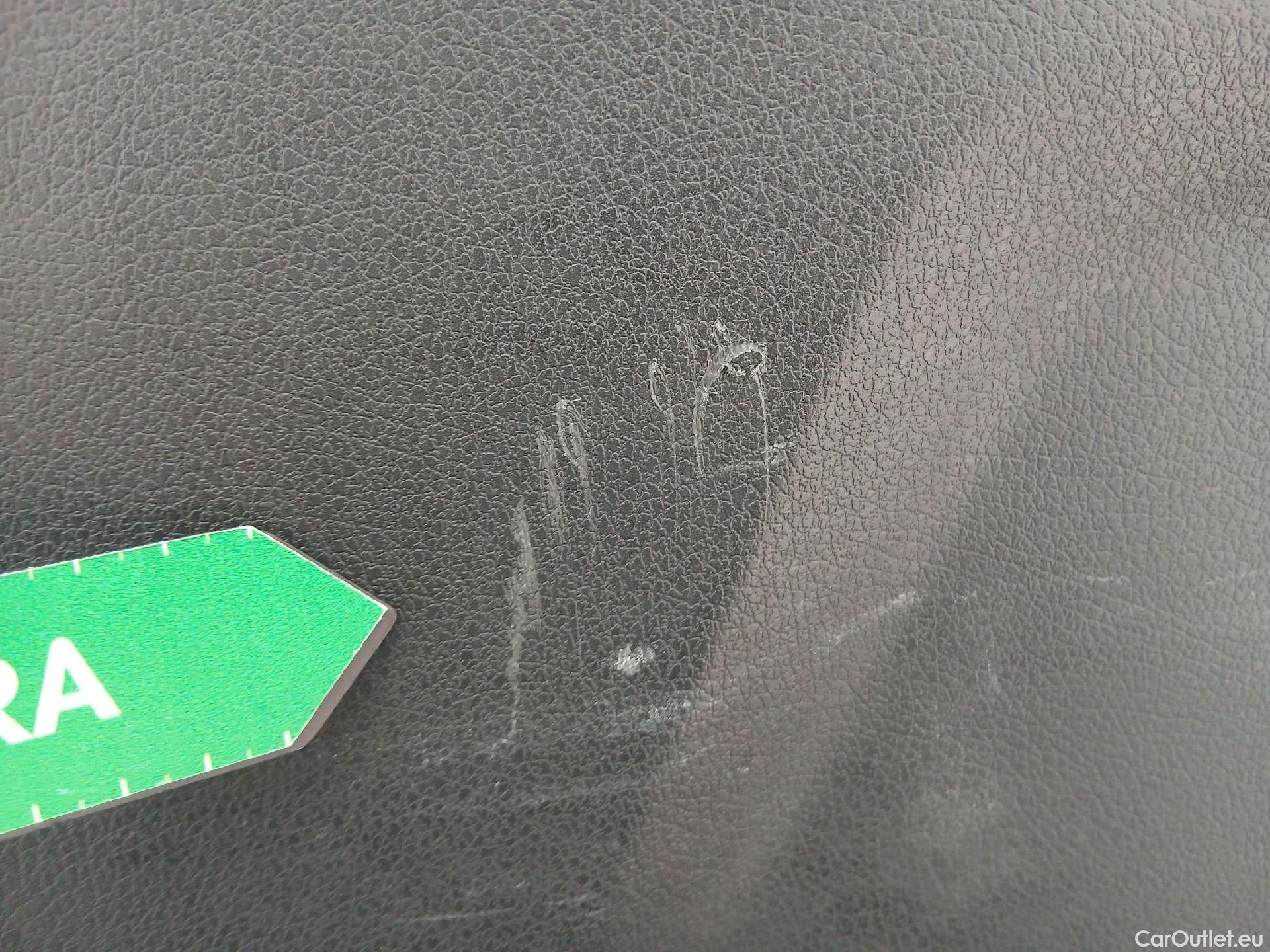  Mercedes  G-Klasee MERCEDES-BENZ GLE / 2018 / 5P / todoterreno GLE 350 de 4MATIC (Híbrido Enchufable) #52