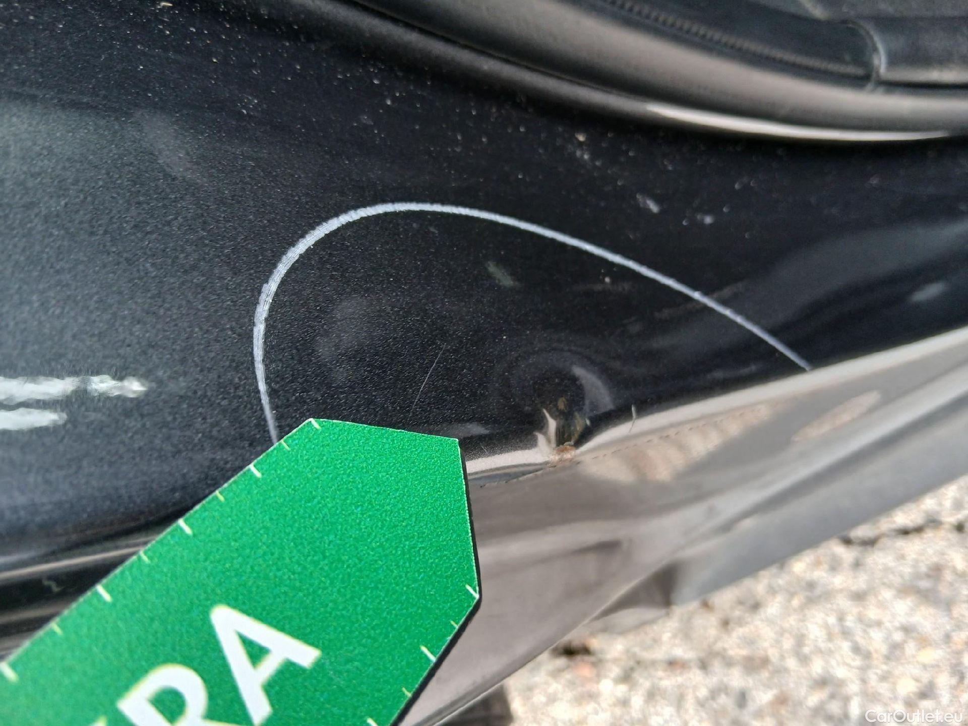  Toyota  RAV4 TOYOTA  / 2018 / 5P / todoterreno 2.5l 220H Advance #40