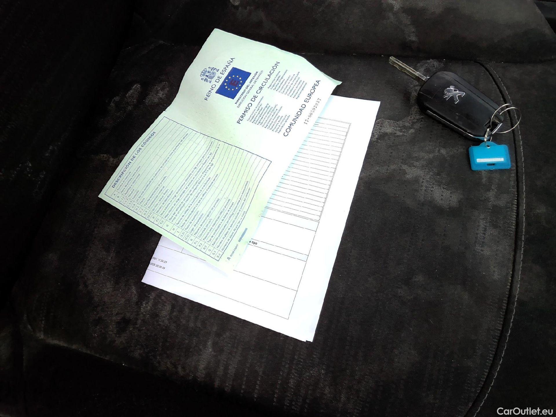  Peugeot  208 PEUGEOT  5p 1G berlina con portón 5P ACCESS 1.6 BlueHDi 55KW (75CV) #1