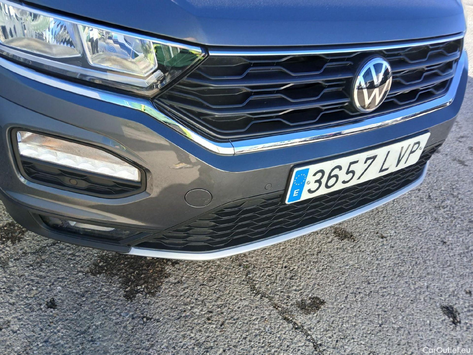  Volkswagen  T-ROC VOLKSWAGEN  / 2017 / 5P / todoterreno Advance 2.0 TDI 110kW (150CV) DSG (AC2) #8