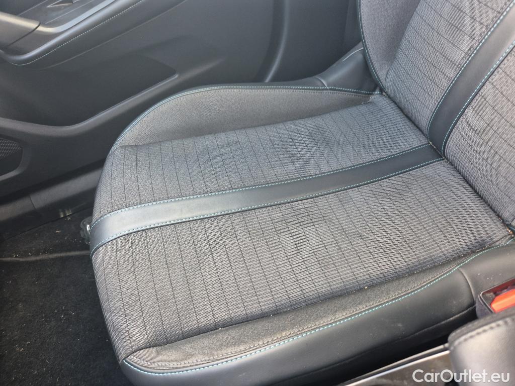  Peugeot  2008 PEUGEOT  / 2019 / 5P / todoterreno Allure BlueHDI 81kW (110CV) #1