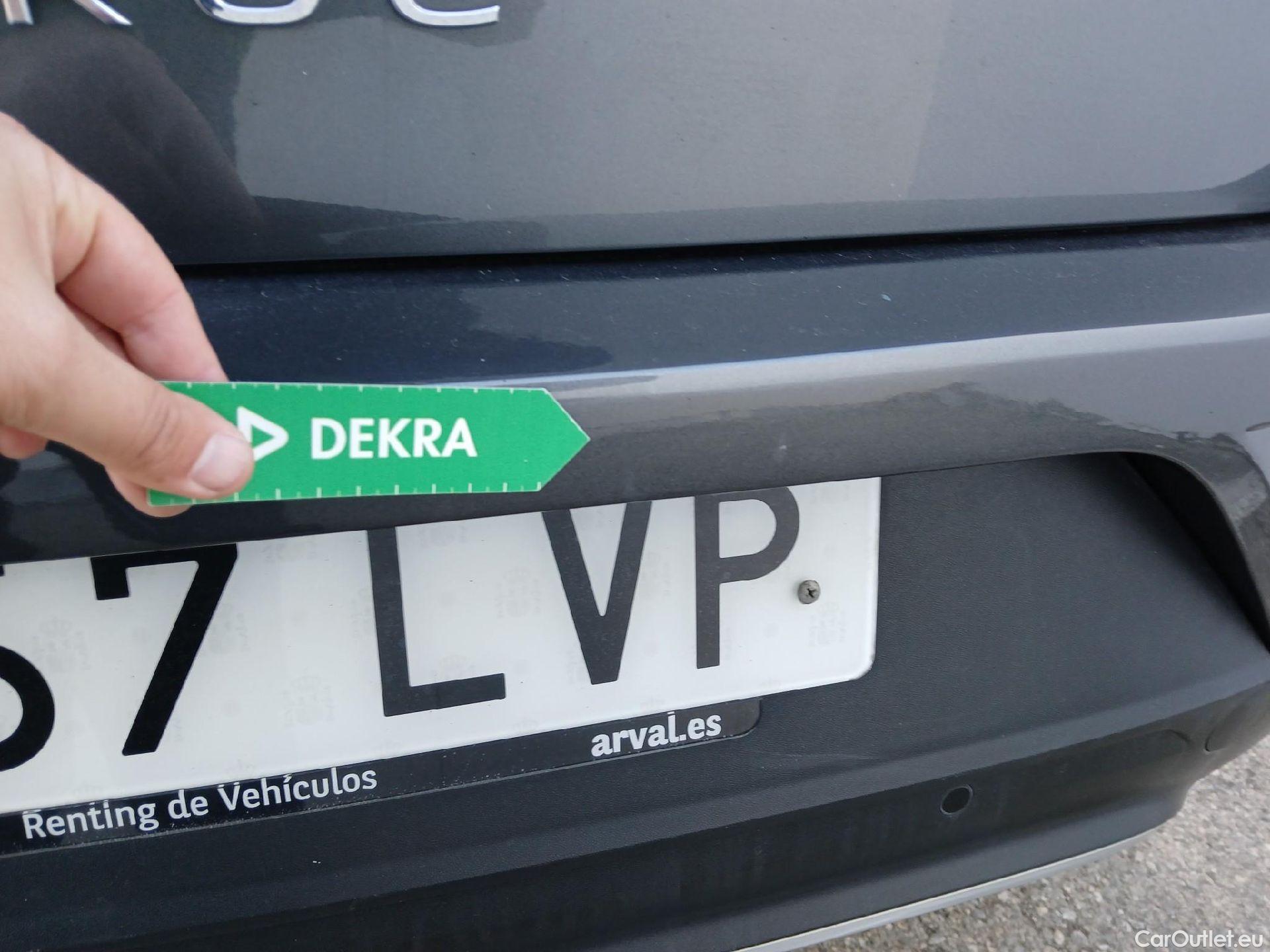  Volkswagen  T-ROC VOLKSWAGEN  / 2017 / 5P / todoterreno Advance 2.0 TDI 110kW (150CV) DSG (AC2) #18