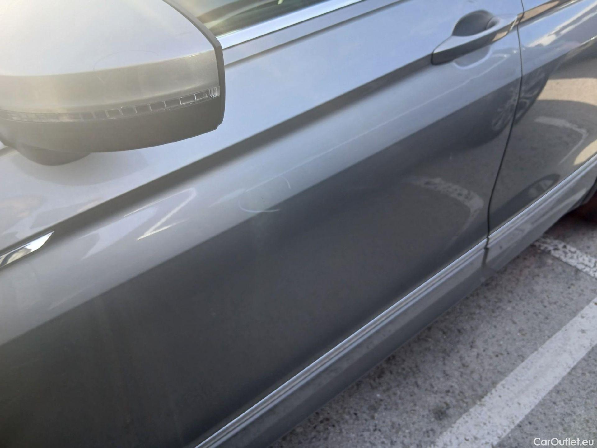  Volkswagen  Tiguan VOLKSWAGEN  / 2016 / 5P / todoterreno Advance 2.0 TDI 110kW (150CV) DSG #11