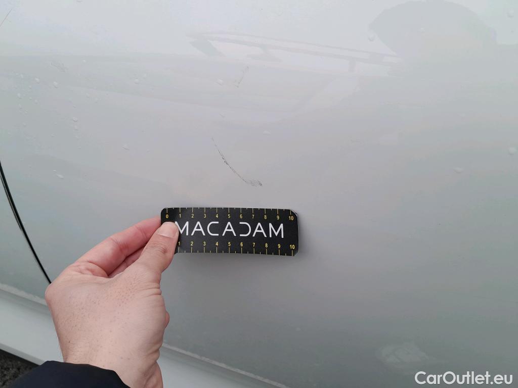  Volvo  XC 40 VOLVO XC40 / 2017 / 5P / todoterreno 2.0 D4 AWD Momentum Auto #8