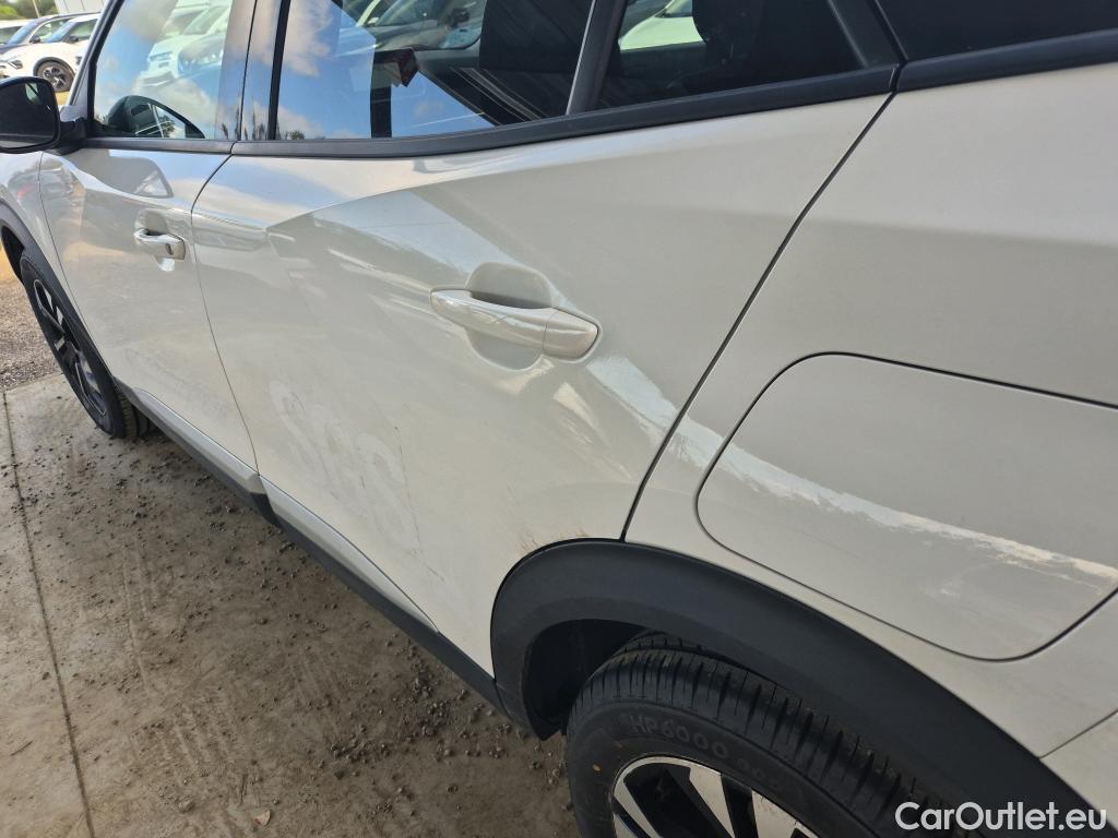  Peugeot  2008 PEUGEOT  / 2019 / 5P / todoterreno Allure BlueHDI 81kW (110CV) #19