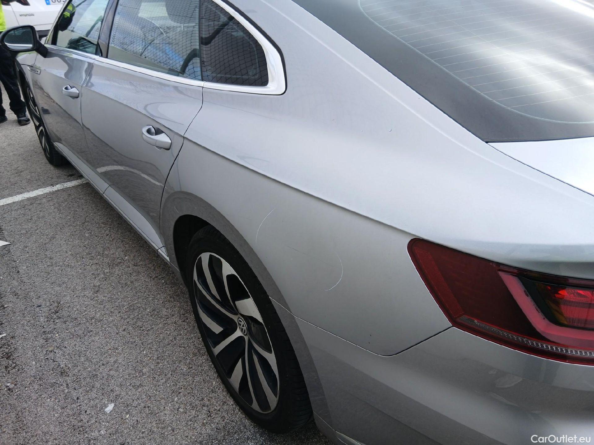  Volkswagen  Arteon VOLKSWAGEN  / 2017 / 5P / berlina con portón R-Line 2.0 TDI 110kW (150CV) DSG #19