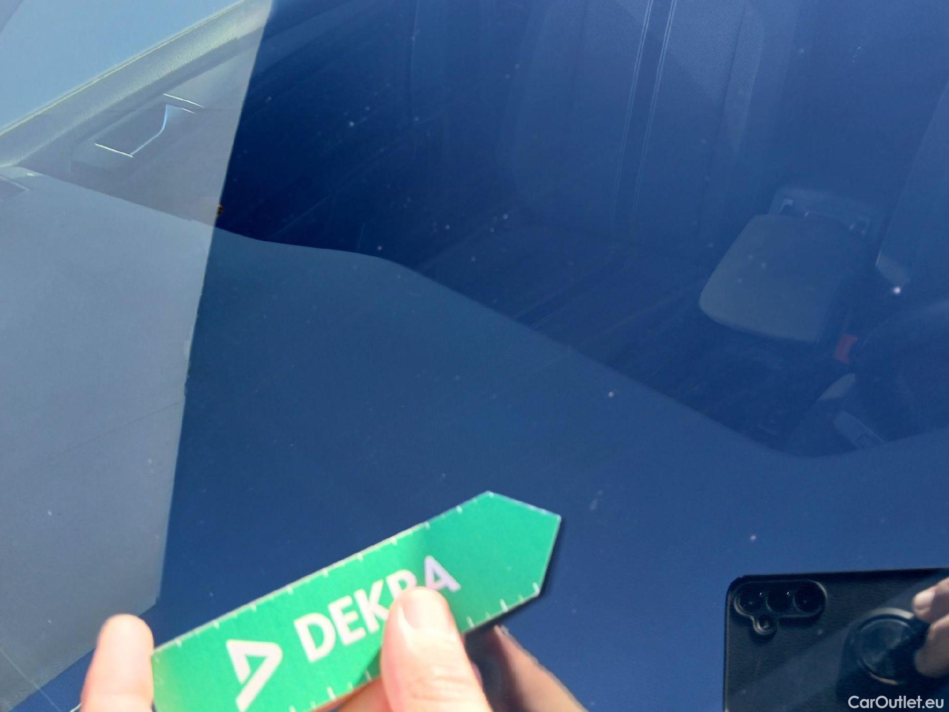  Volkswagen  T-ROC VOLKSWAGEN  / 2017 / 5P / todoterreno Advance 2.0 TDI 110kW (150CV) DSG (AC2) #7