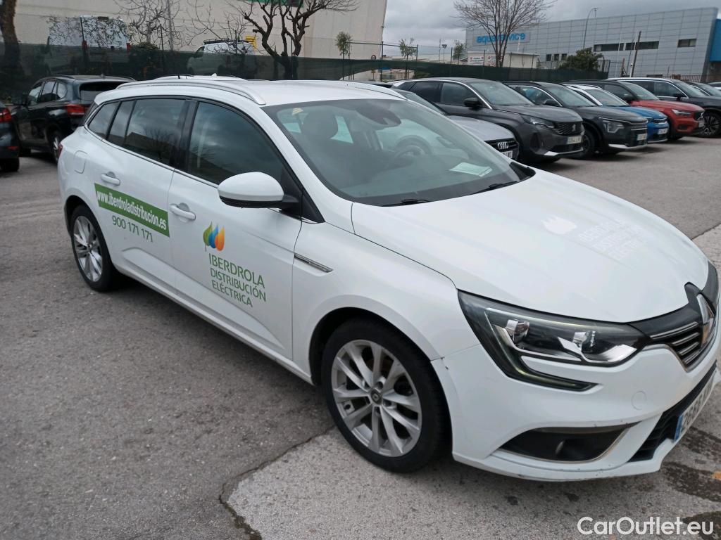 Renault  Megane RENAULT Mégane / 2015 / 5P / familiar Sp. Tourer Zen En. dCi 81kW (110CV) #2