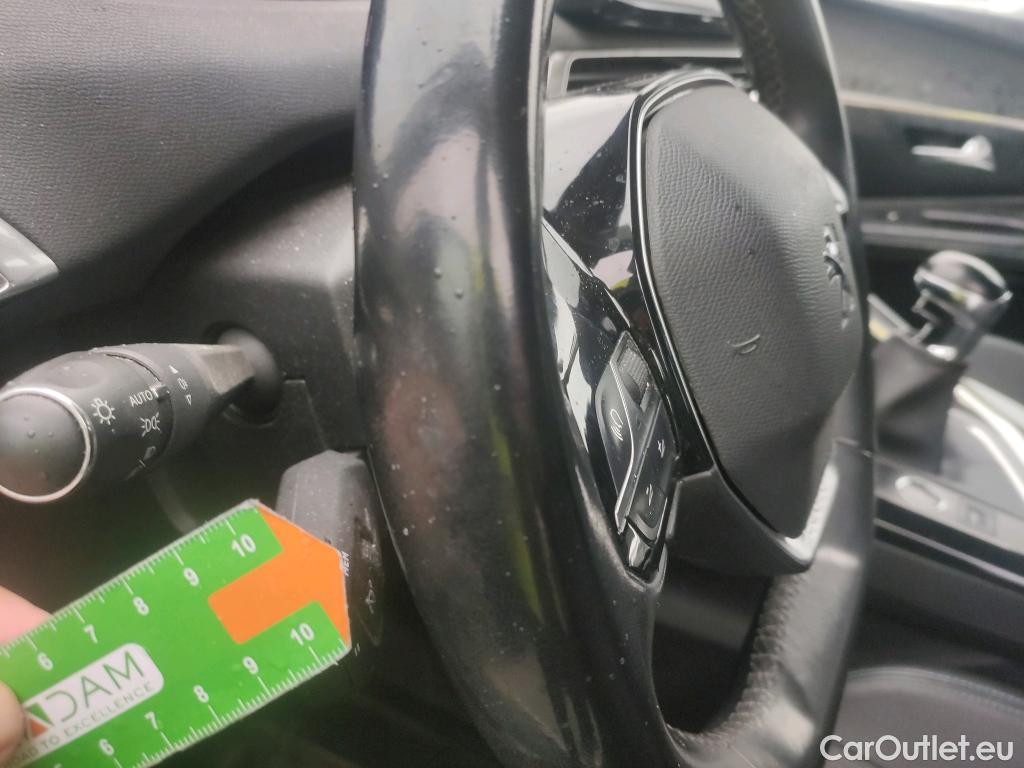  Peugeot  3008 PEUGEOT  / 2020 / 5P / todoterreno 1.5 BlueHDi 96kW (130CV) S&S Allure #18