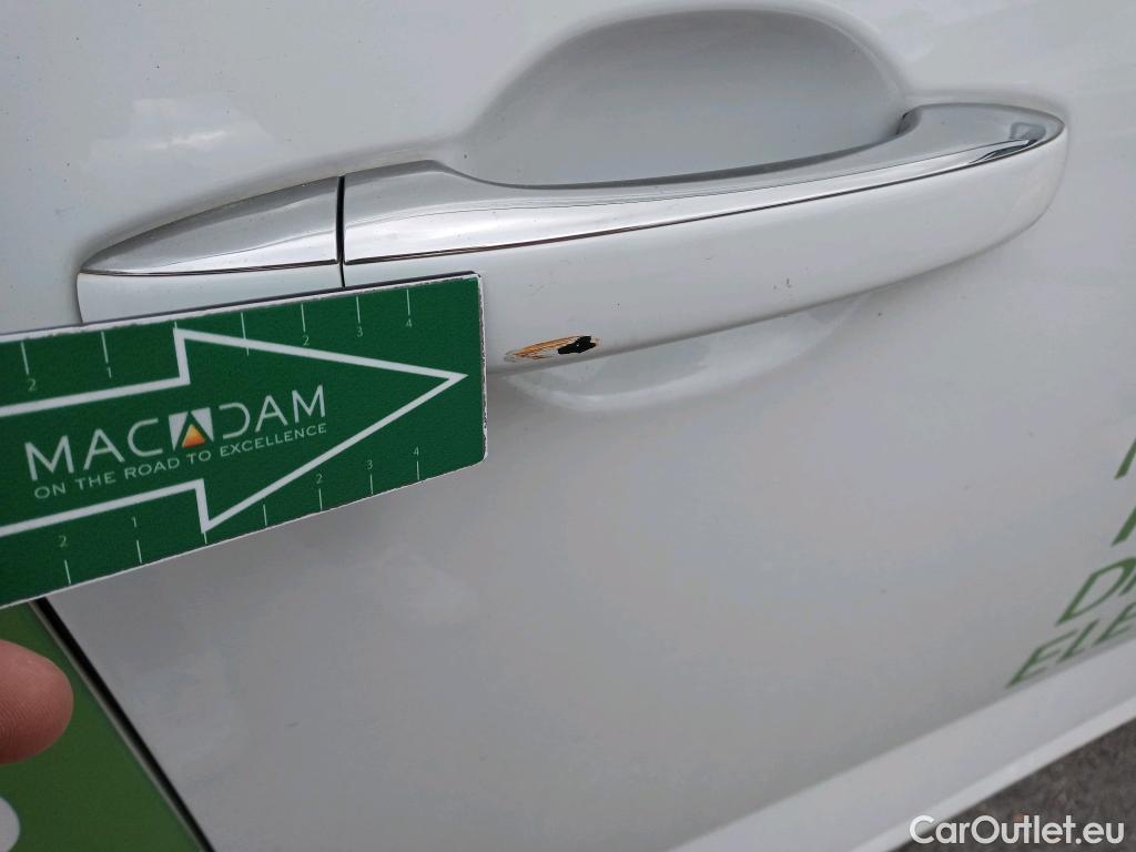  Renault  Megane RENAULT Mégane / 2015 / 5P / familiar Sp. Tourer Zen En. dCi 81kW (110CV) #30