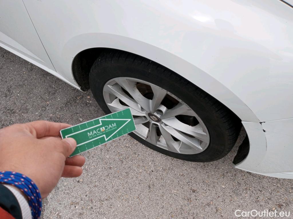  Renault  Megane RENAULT Mégane / 2015 / 5P / familiar Sp. Tourer Zen En. dCi 81kW (110CV) #6