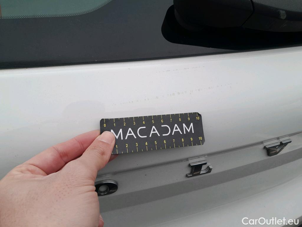  Volvo  XC 40 VOLVO XC40 / 2017 / 5P / todoterreno 2.0 D4 AWD Momentum Auto #2