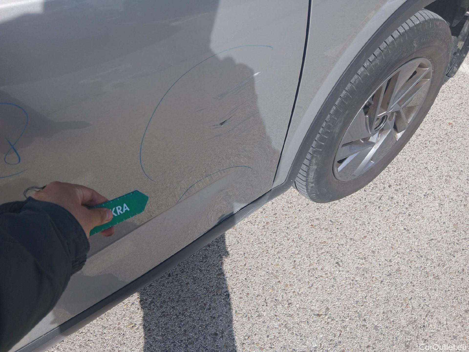  Nissan  Qashqai NISSAN  / 2021 / 5P / todoterreno DIG-T 116kW (158CV) mHEV Xtronic Acenta (AC8) #15