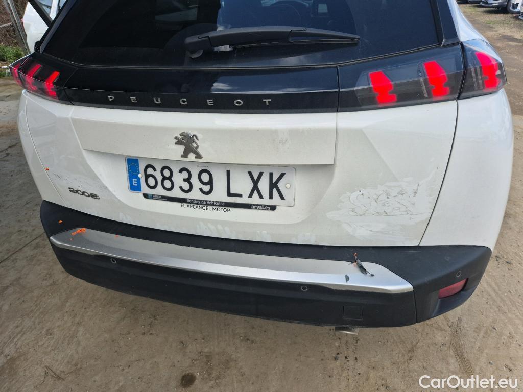  Peugeot  2008 PEUGEOT  / 2019 / 5P / todoterreno Allure BlueHDI 81kW (110CV) #3