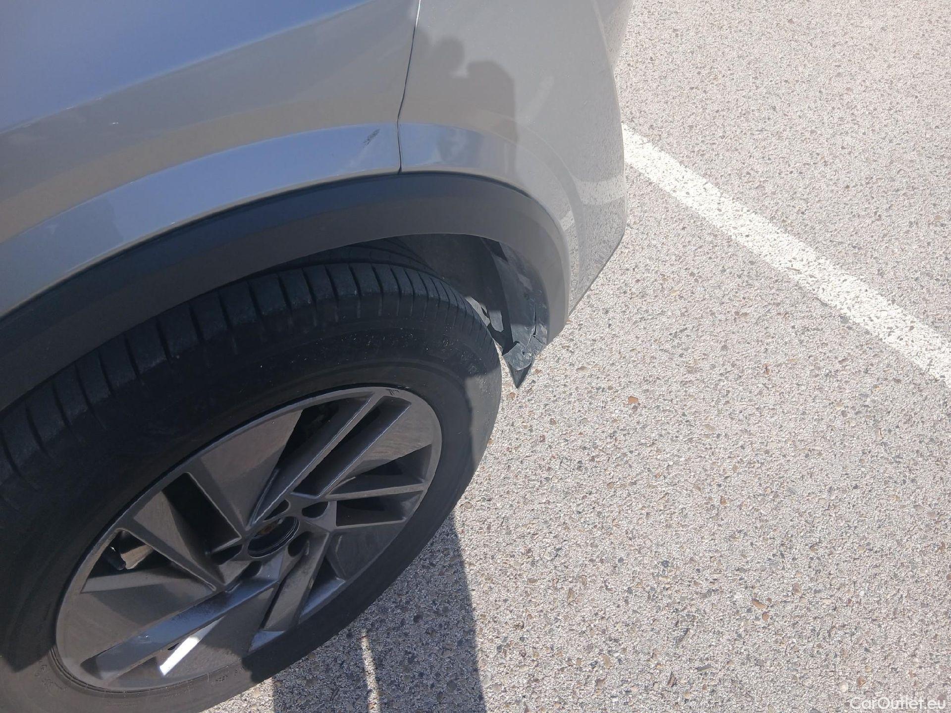  Nissan  Qashqai NISSAN  / 2021 / 5P / todoterreno DIG-T 116kW (158CV) mHEV Xtronic Acenta (AC8) #20