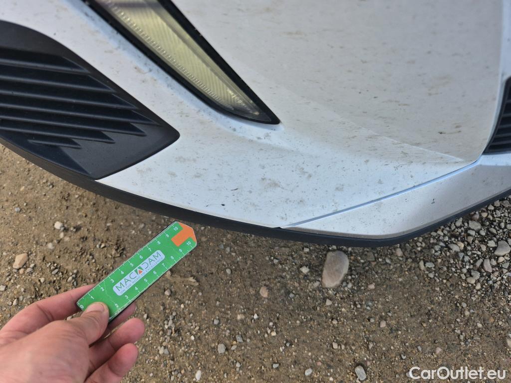  Peugeot  2008 PEUGEOT  / 2019 / 5P / todoterreno Allure BlueHDI 81kW (110CV) #22