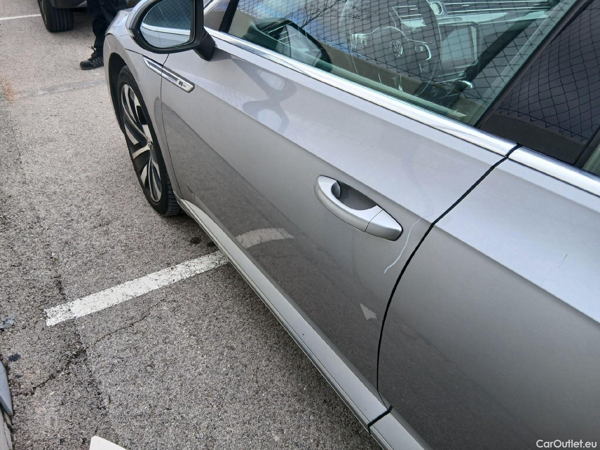  Volkswagen  Arteon VOLKSWAGEN  / 2017 / 5P / berlina con portón R-Line 2.0 TDI 110kW (150CV) DSG #16