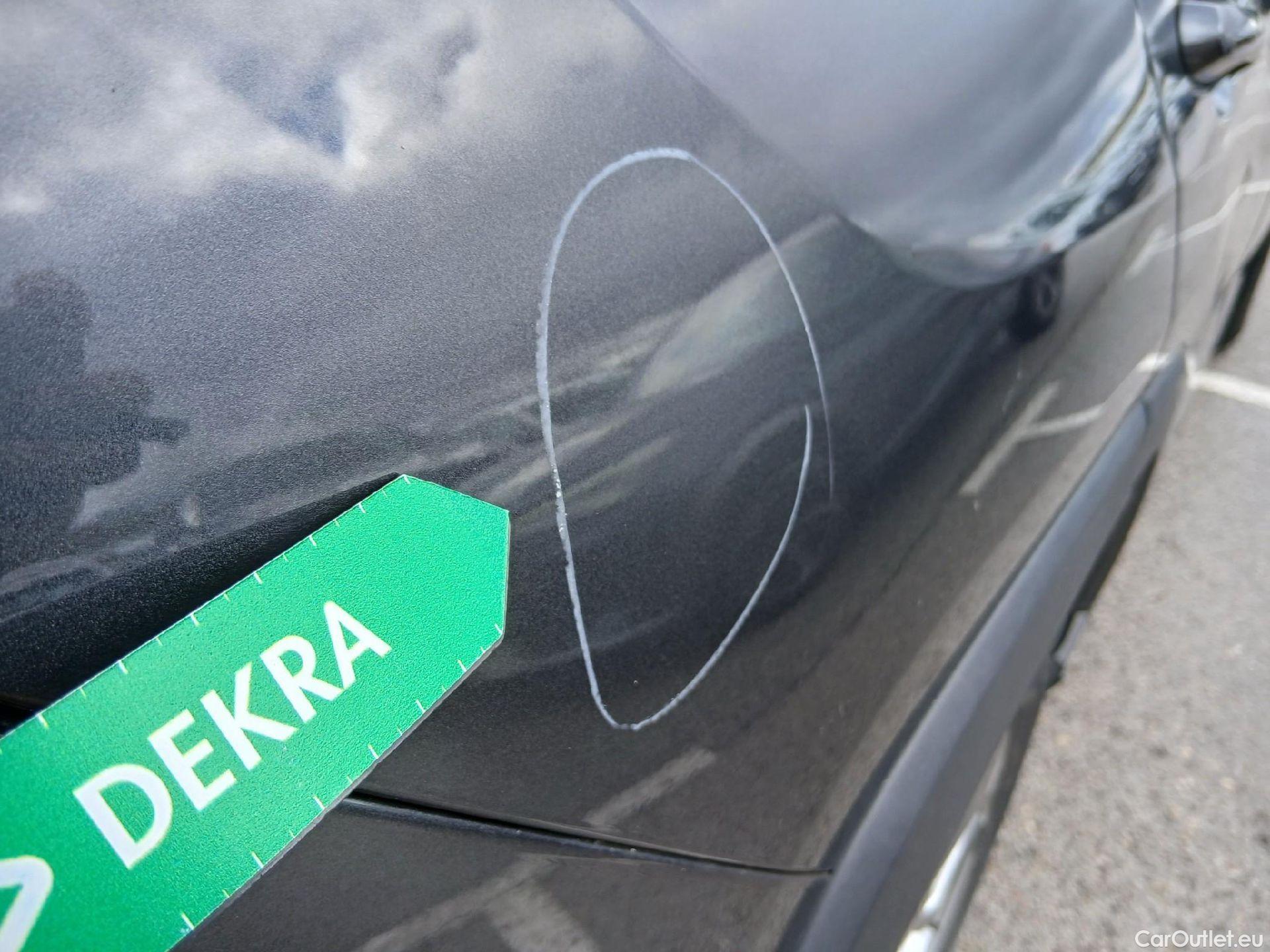  Toyota  RAV4 TOYOTA  / 2018 / 5P / todoterreno 2.5l 220H Advance #33