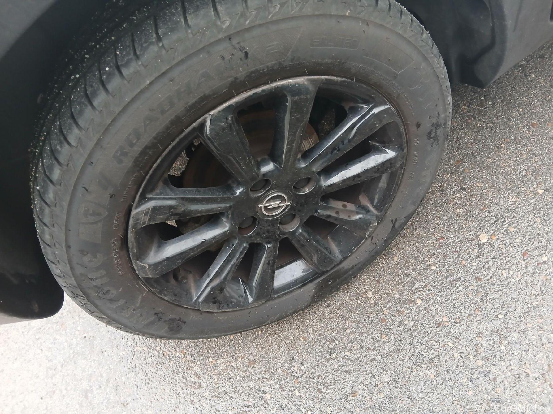  Opel  Crossland OPEL  / 2020 / 5P / crossover 1.5D 81kW (110CV) GS Line #41