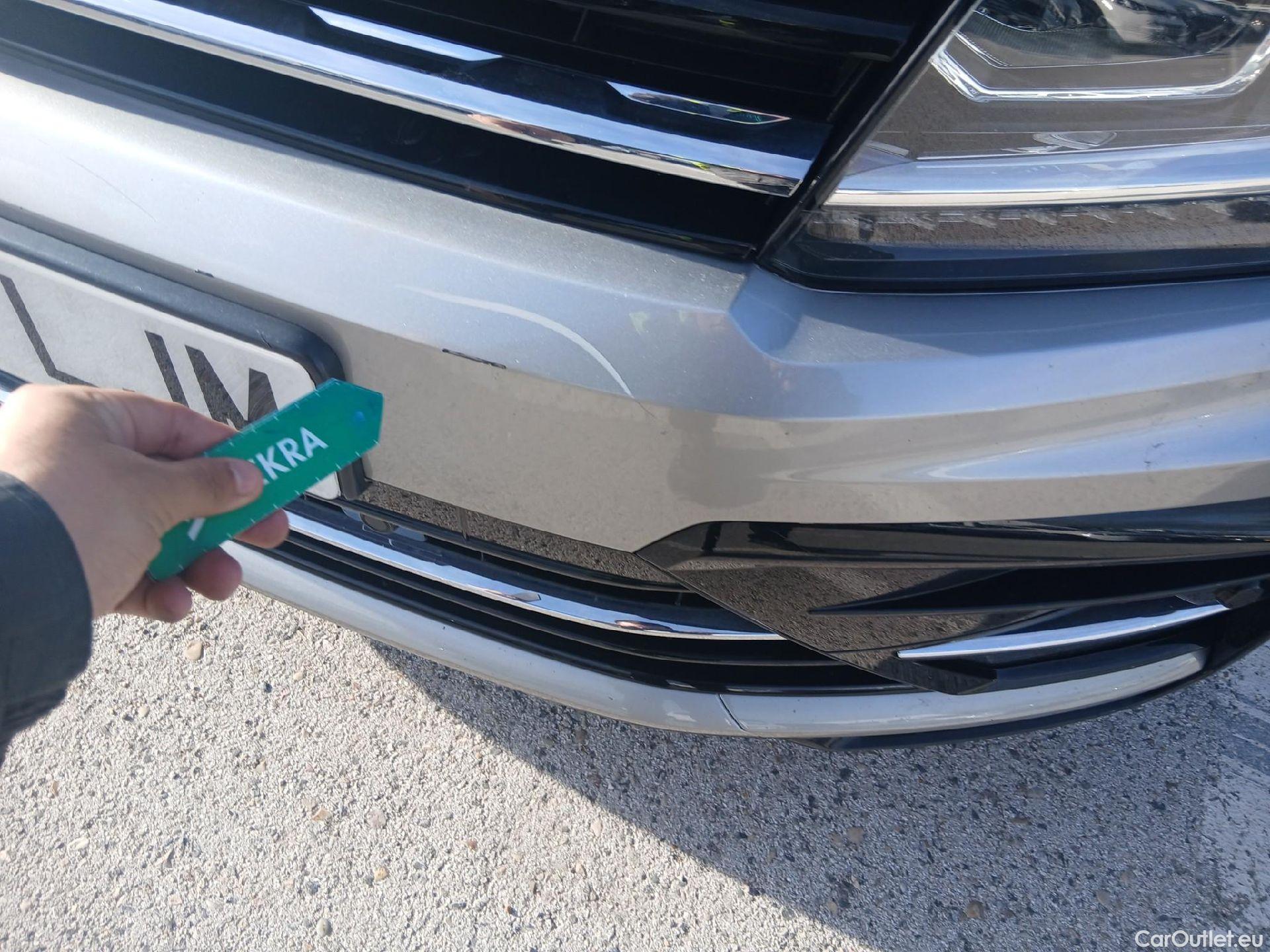  Volkswagen  Tiguan VOLKSWAGEN  / 2016 / 5P / todoterreno Advance 2.0 TDI 110kW (150CV) DSG #2