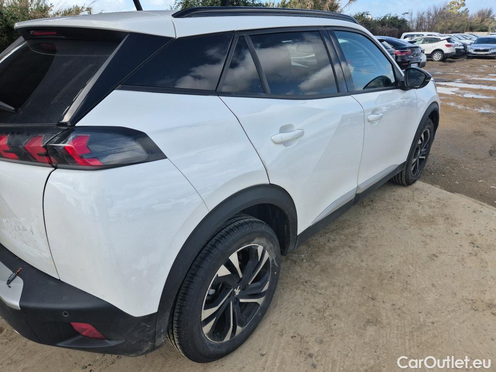  Peugeot  2008 PEUGEOT  / 2019 / 5P / todoterreno Allure BlueHDI 81kW (110CV) #8