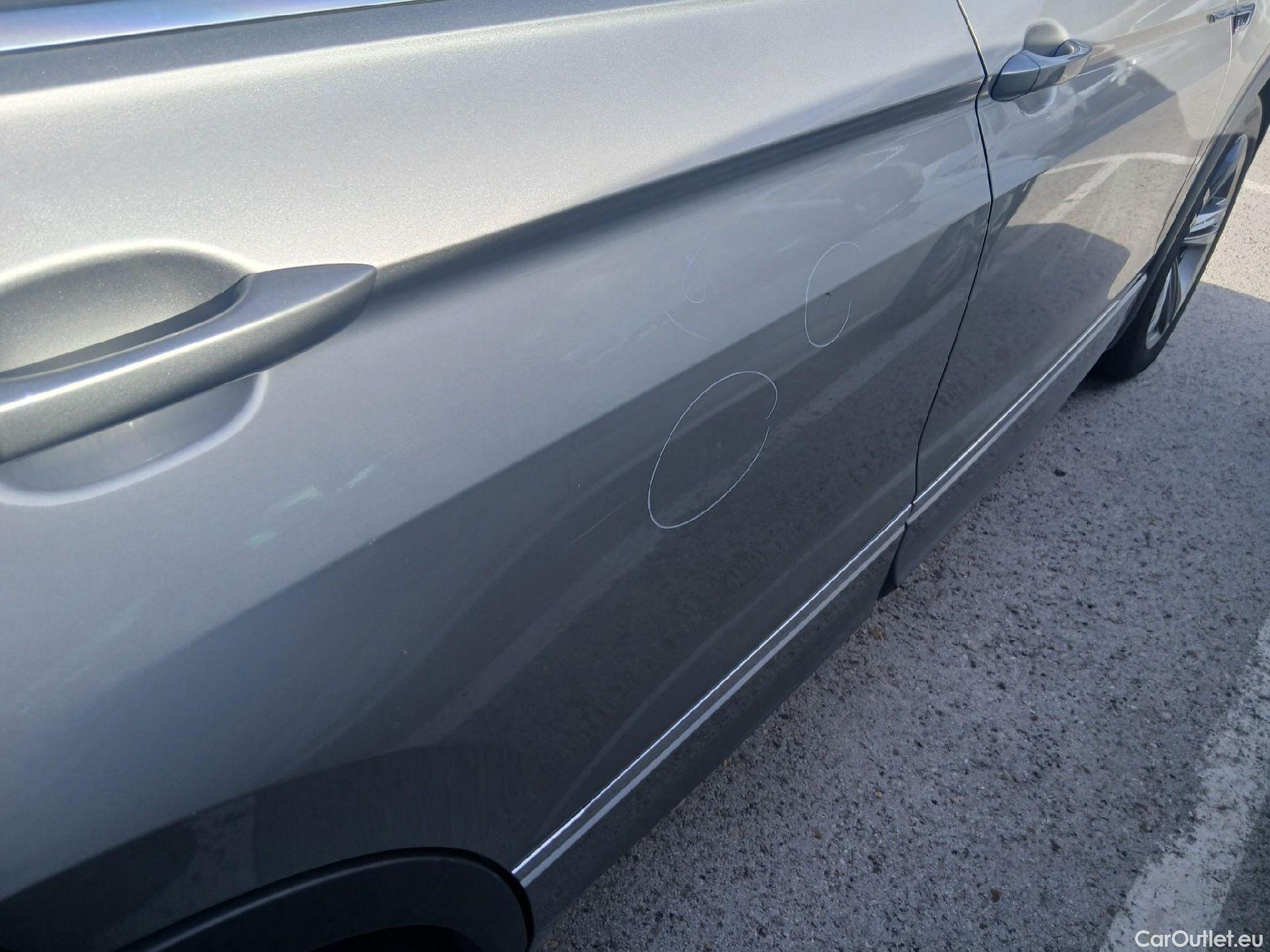  Volkswagen  Tiguan VOLKSWAGEN  / 2016 / 5P / todoterreno Advance 2.0 TDI 110kW (150CV) DSG #26