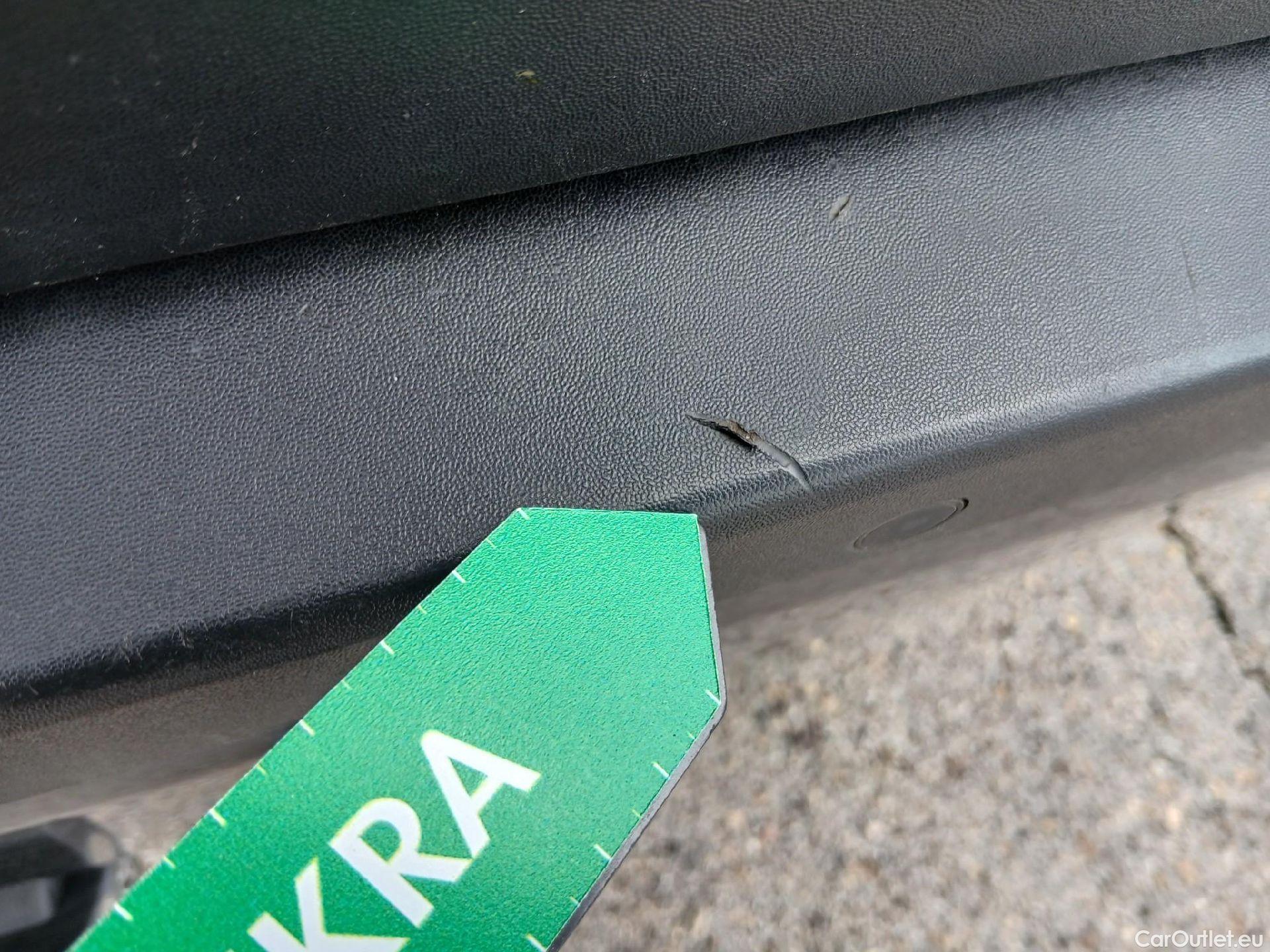  Toyota  RAV4 TOYOTA  / 2018 / 5P / todoterreno 2.5l 220H Advance #27