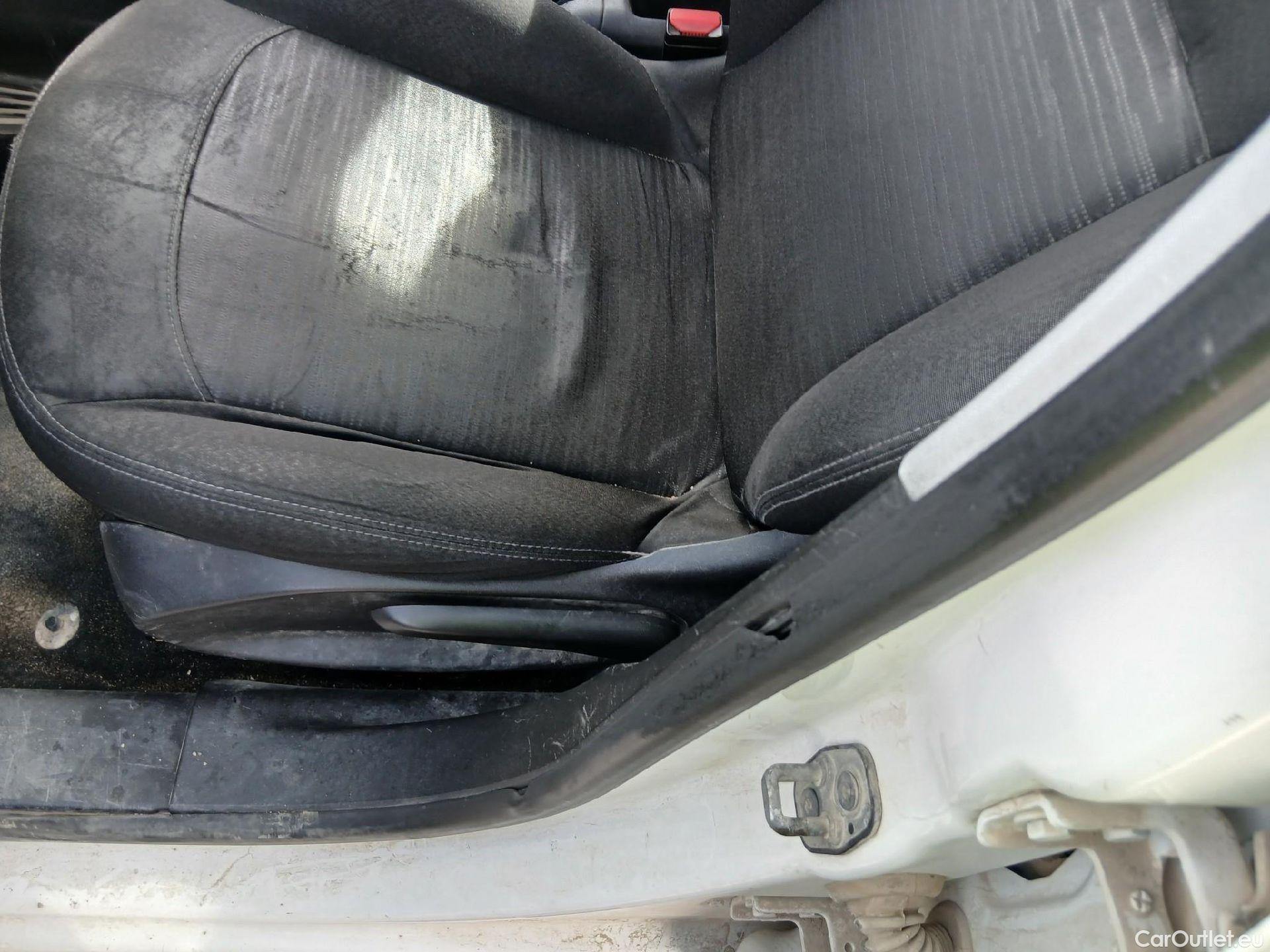  Peugeot  208 PEUGEOT  5p 1G berlina con portón 5P ACCESS 1.6 BlueHDi 55KW (75CV) #11