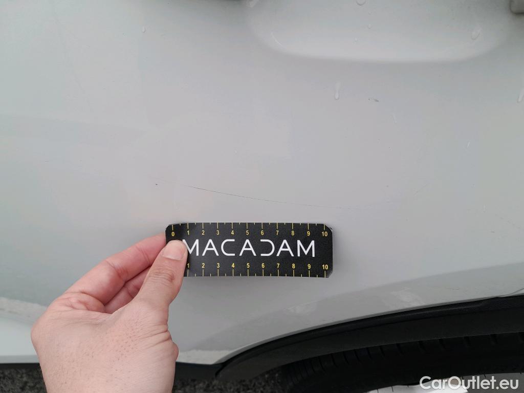  Volvo  XC 40 VOLVO XC40 / 2017 / 5P / todoterreno 2.0 D4 AWD Momentum Auto #9