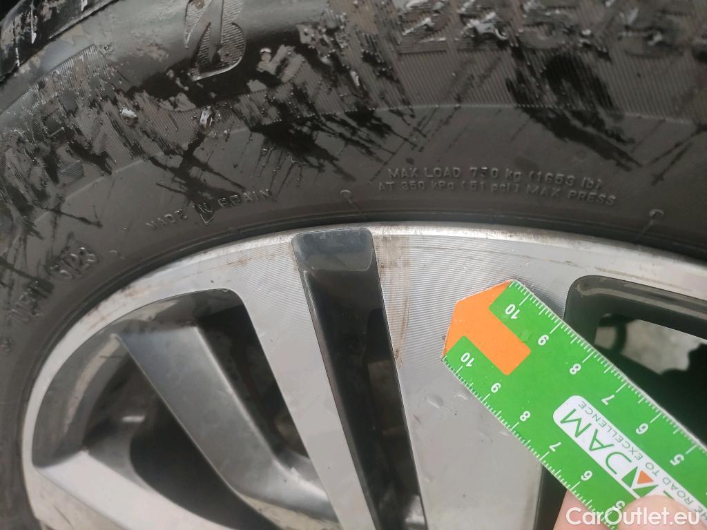  Peugeot  3008 PEUGEOT  / 2020 / 5P / todoterreno 1.5 BlueHDi 96kW (130CV) S&S Allure #4