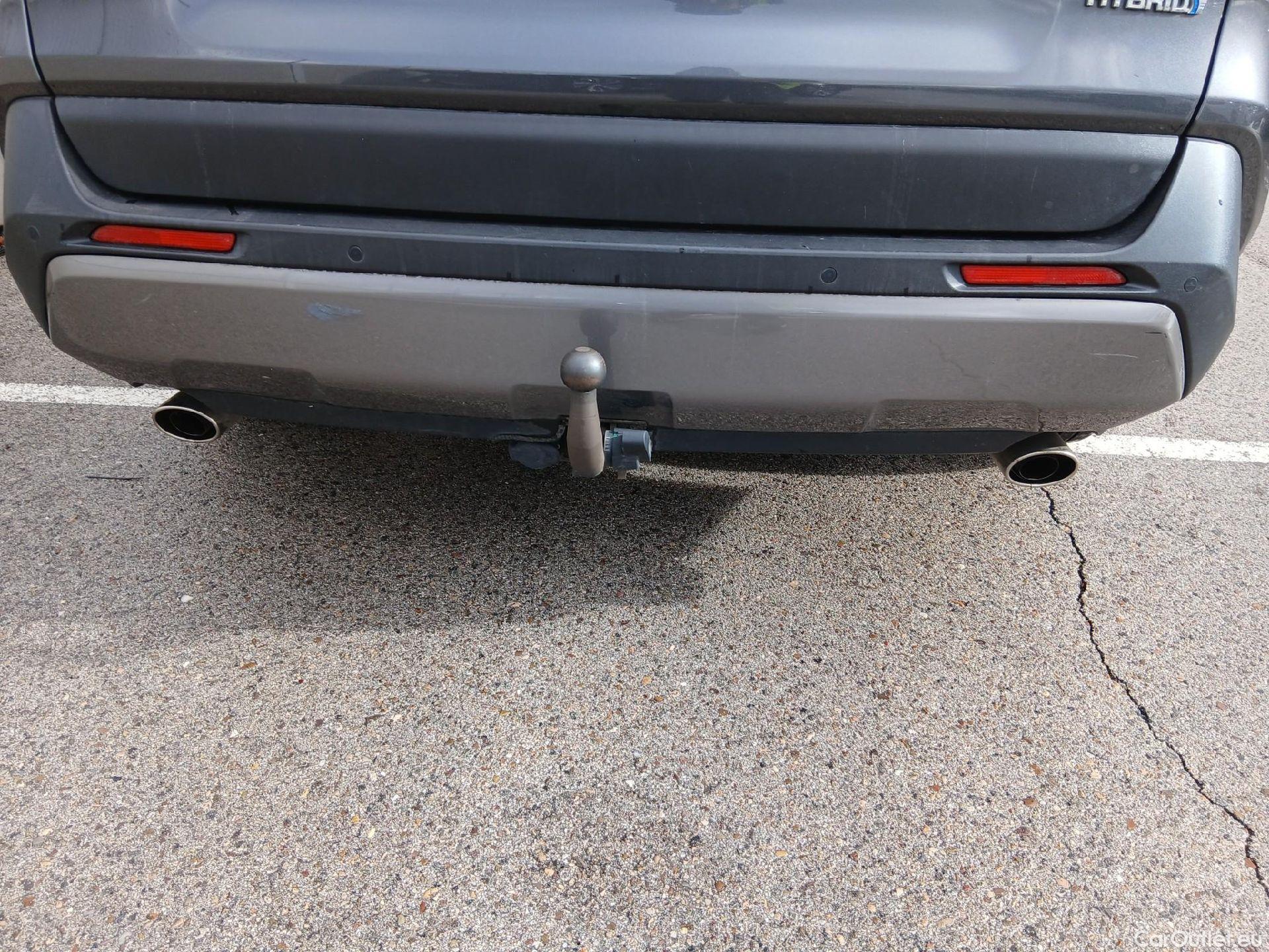  Toyota  RAV4 TOYOTA  / 2018 / 5P / todoterreno 2.5l 220H Advance #24