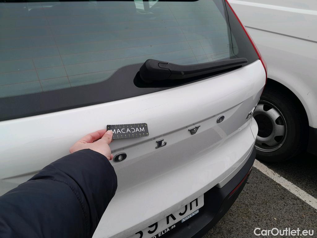  Volvo  XC 40 VOLVO XC40 / 2017 / 5P / todoterreno 2.0 D4 AWD Momentum Auto #1