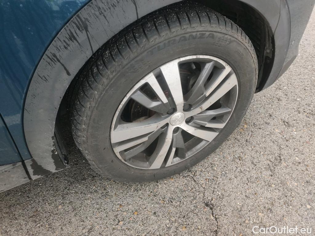  Peugeot  3008 PEUGEOT  / 2020 / 5P / todoterreno 1.5 BlueHDi 96kW (130CV) S&S Allure #5