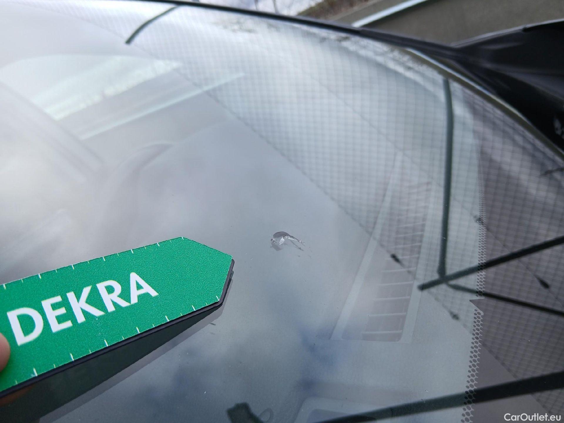  Toyota  RAV4 TOYOTA  / 2018 / 5P / todoterreno 2.5l 220H Advance #1