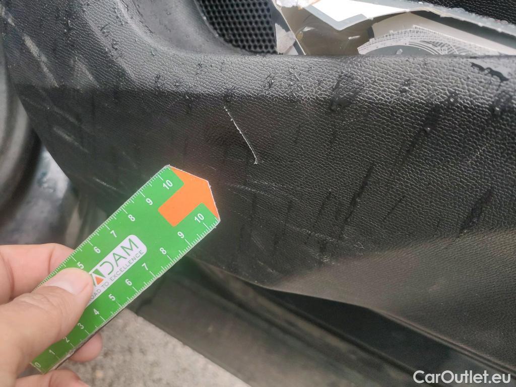  Peugeot  3008 PEUGEOT  / 2020 / 5P / todoterreno 1.5 BlueHDi 96kW (130CV) S&S Allure #14