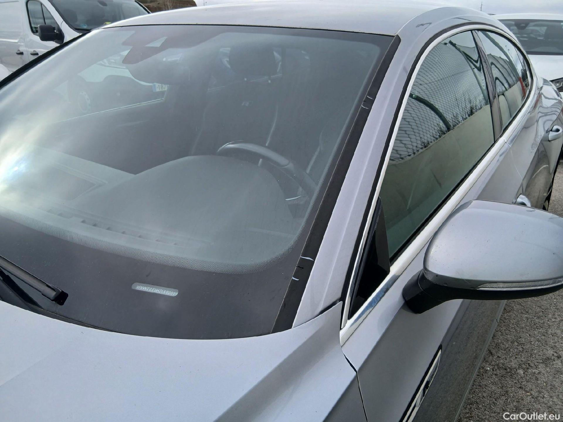  Volkswagen  Arteon VOLKSWAGEN  / 2017 / 5P / berlina con portón R-Line 2.0 TDI 110kW (150CV) DSG #14