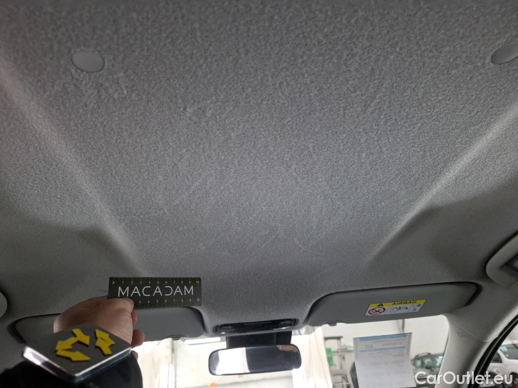  Toyota  Yaris TOYOTA  Hybride / 2019 / 5P / Berline Hybride 116h Dynamic Business Beyond Zer #9