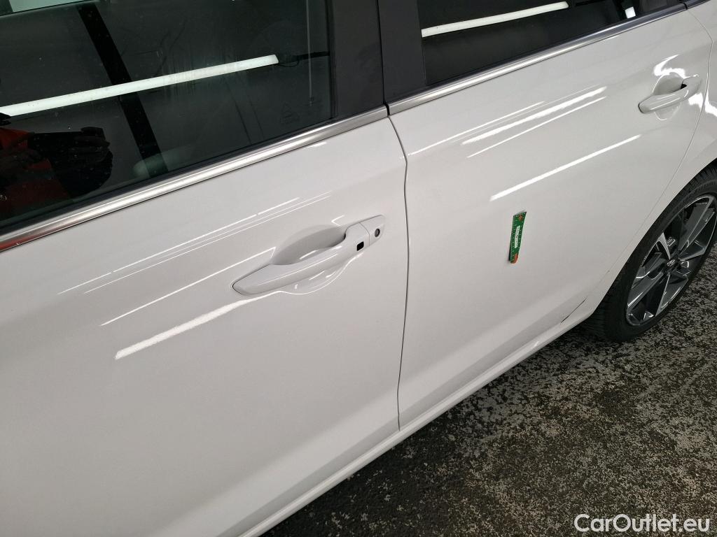  Hyundai  i30 HYUNDAI  / 2020 / 5P / Berline 1.0 T-GDI 120 MHEV I-MT CREATIVE #15