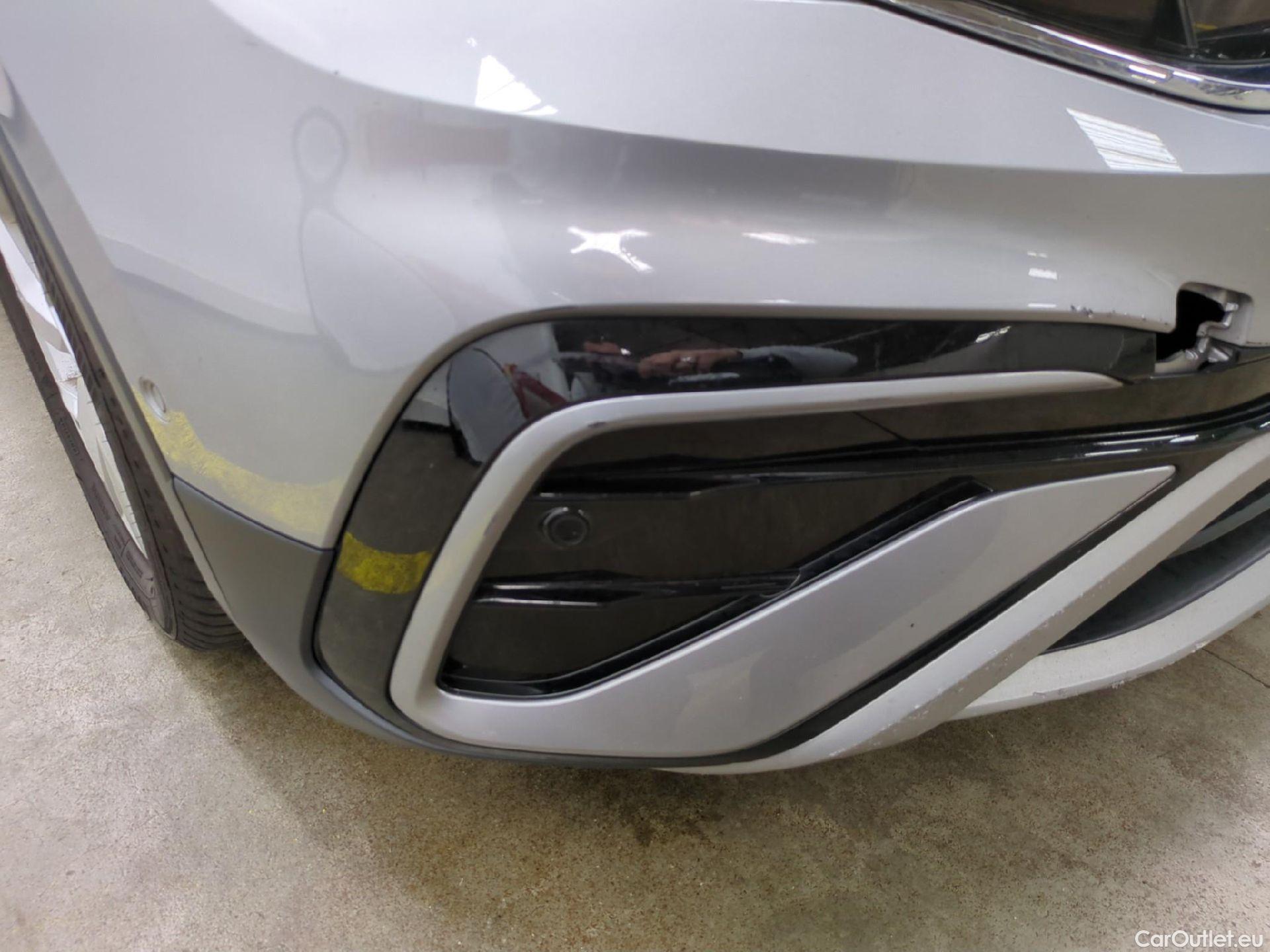  Volkswagen  Tiguan VOLKSWAGEN  Allspace / 2021 / 5P / SUV 2.0 TDI 150 DSG7 Elegance Exclusive #22