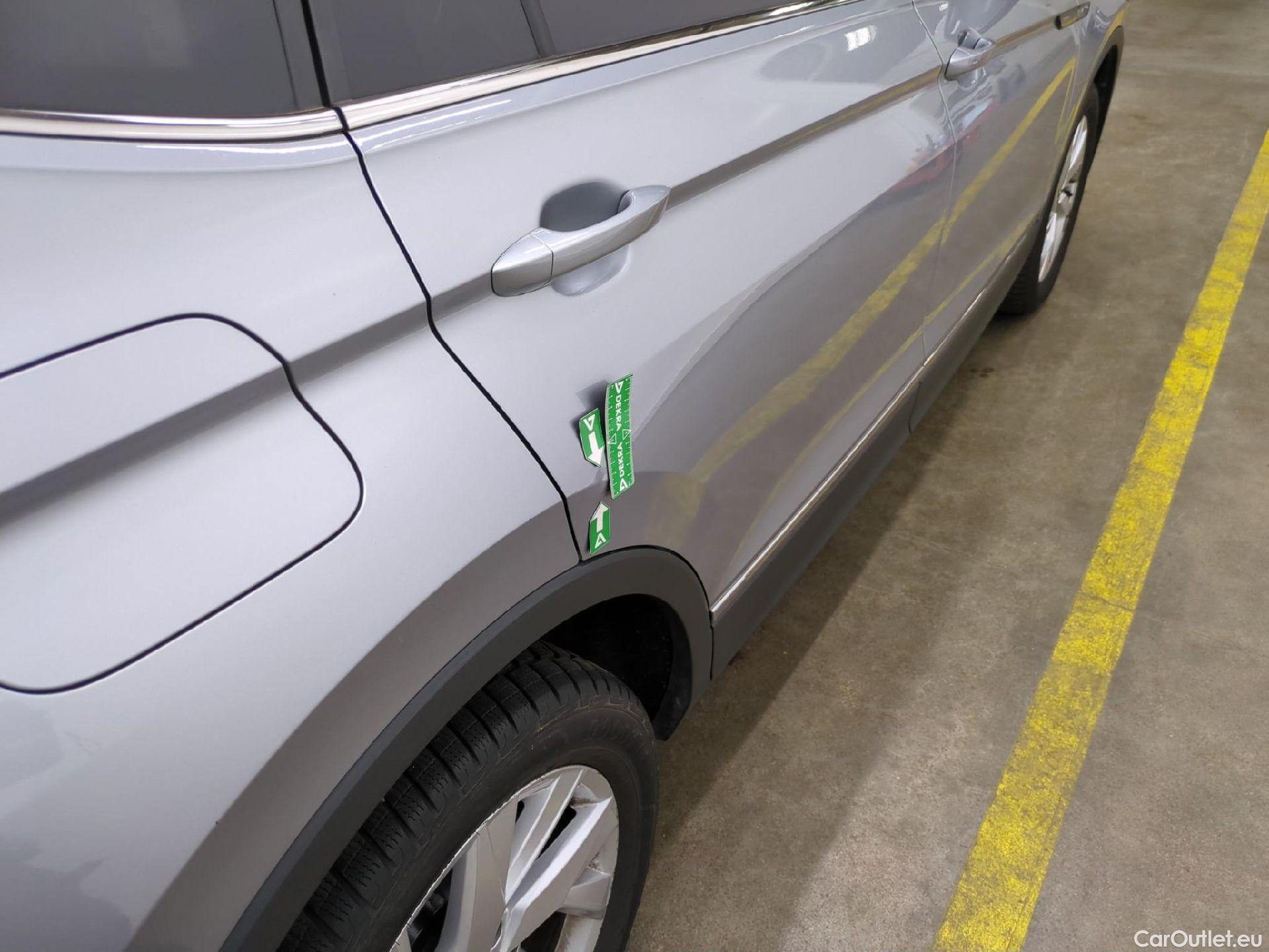  Volkswagen  Tiguan VOLKSWAGEN  Allspace / 2021 / 5P / SUV 2.0 TDI 150 DSG7 Elegance Exclusive #12