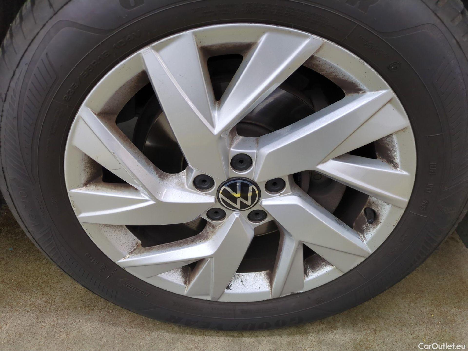  Volkswagen  Tiguan VOLKSWAGEN  Allspace / 2021 / 5P / SUV 2.0 TDI 150 DSG7 Elegance Exclusive #6