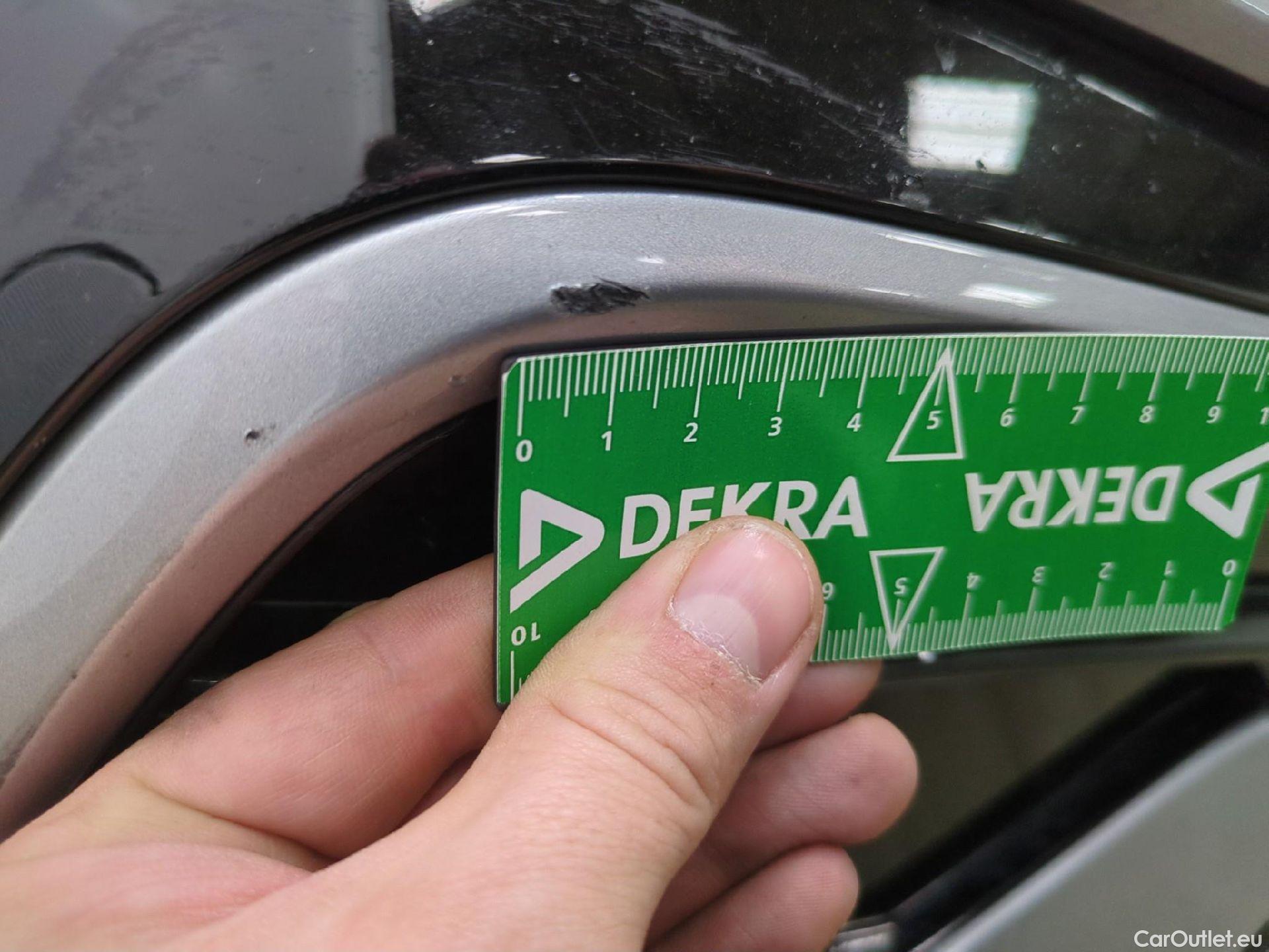  Volkswagen  Tiguan VOLKSWAGEN  Allspace / 2021 / 5P / SUV 2.0 TDI 150 DSG7 Elegance Exclusive #20