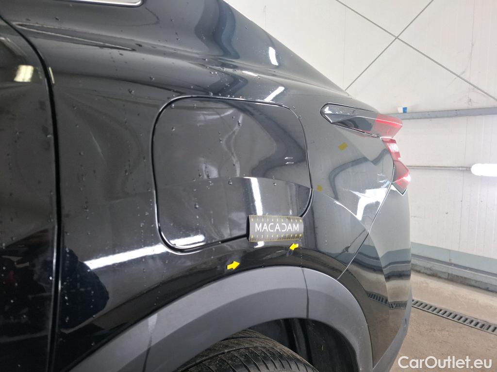  Citroen  C4 CITROEN  X / 2022 / 4P / Berline PureTech 130 S&S EAT8 Shine #1