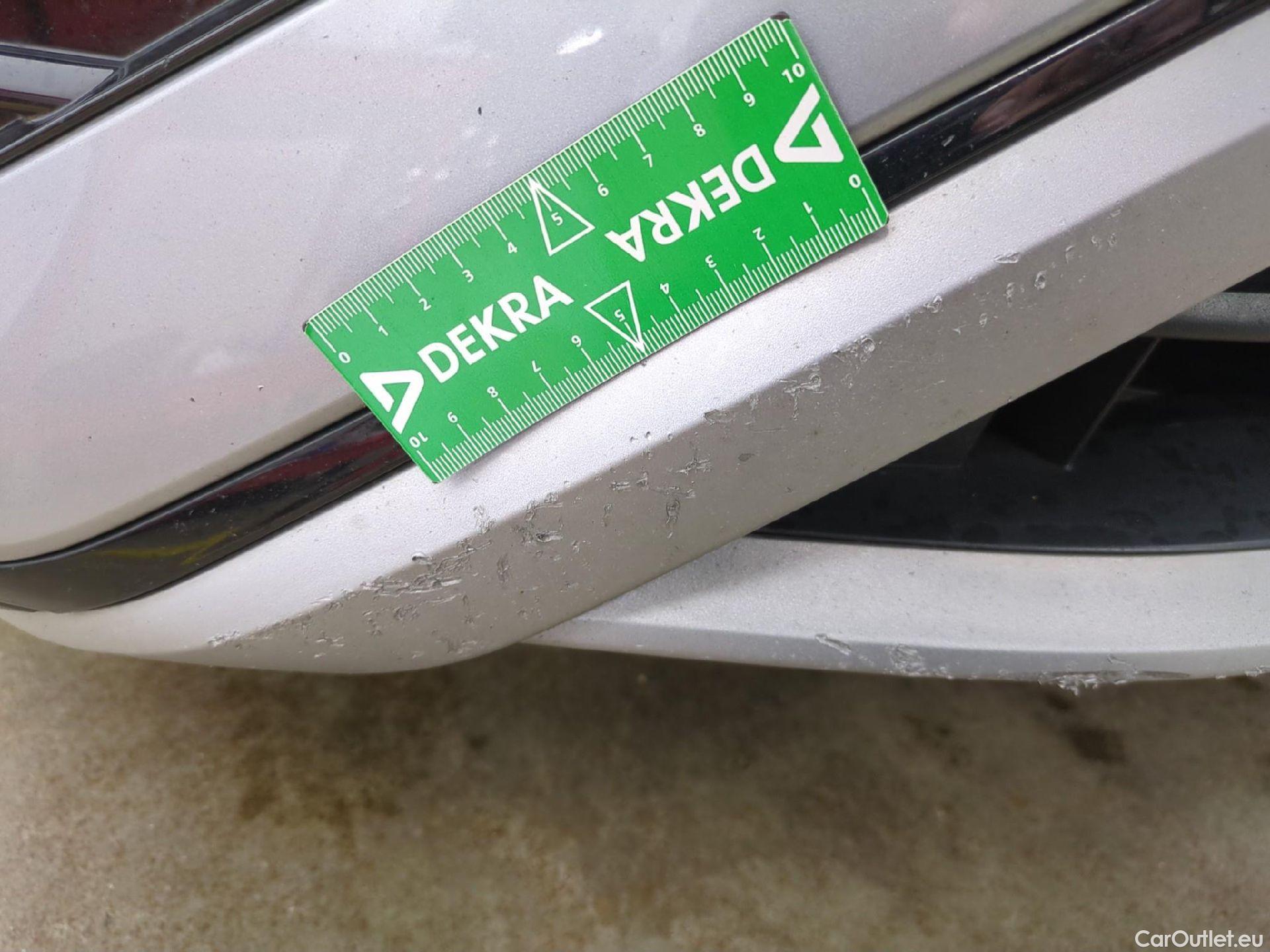  Volkswagen  Tiguan VOLKSWAGEN  Allspace / 2021 / 5P / SUV 2.0 TDI 150 DSG7 Elegance Exclusive #25