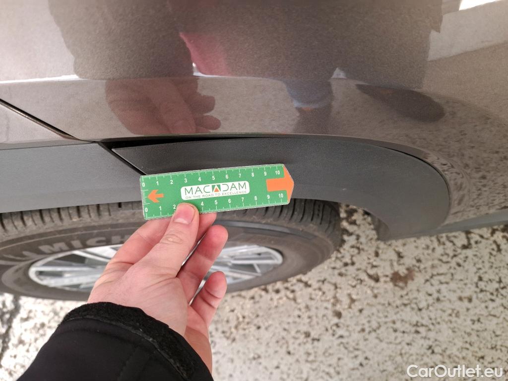  Hyundai  Tucson  Intuitive Hybrid 2WD 1.6 T-GDI 230CV BVA6 E6d #26