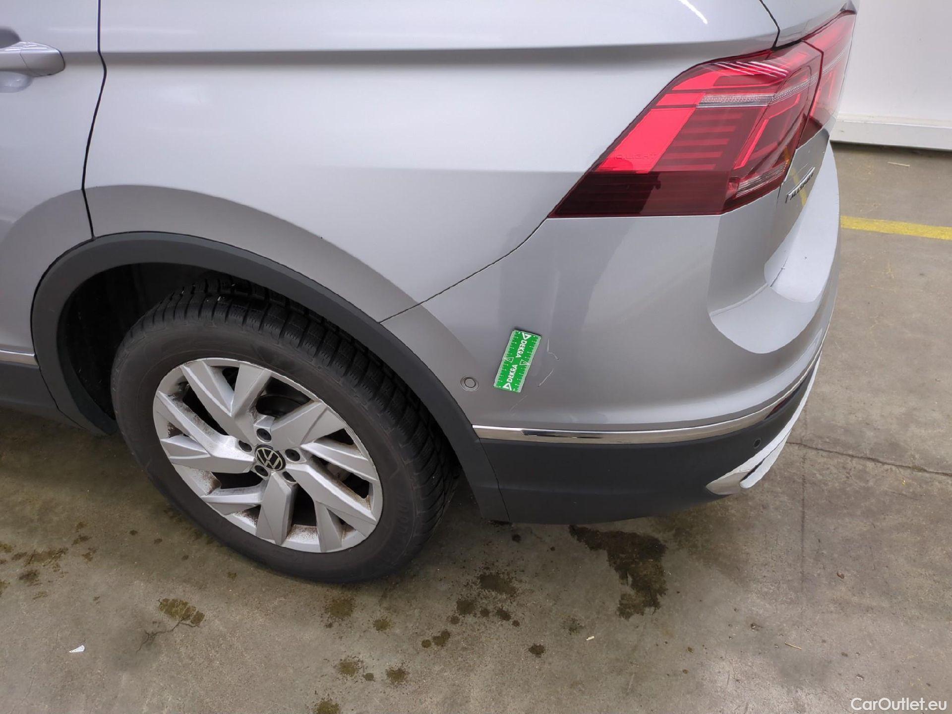  Volkswagen  Tiguan VOLKSWAGEN  Allspace / 2021 / 5P / SUV 2.0 TDI 150 DSG7 Elegance Exclusive #32