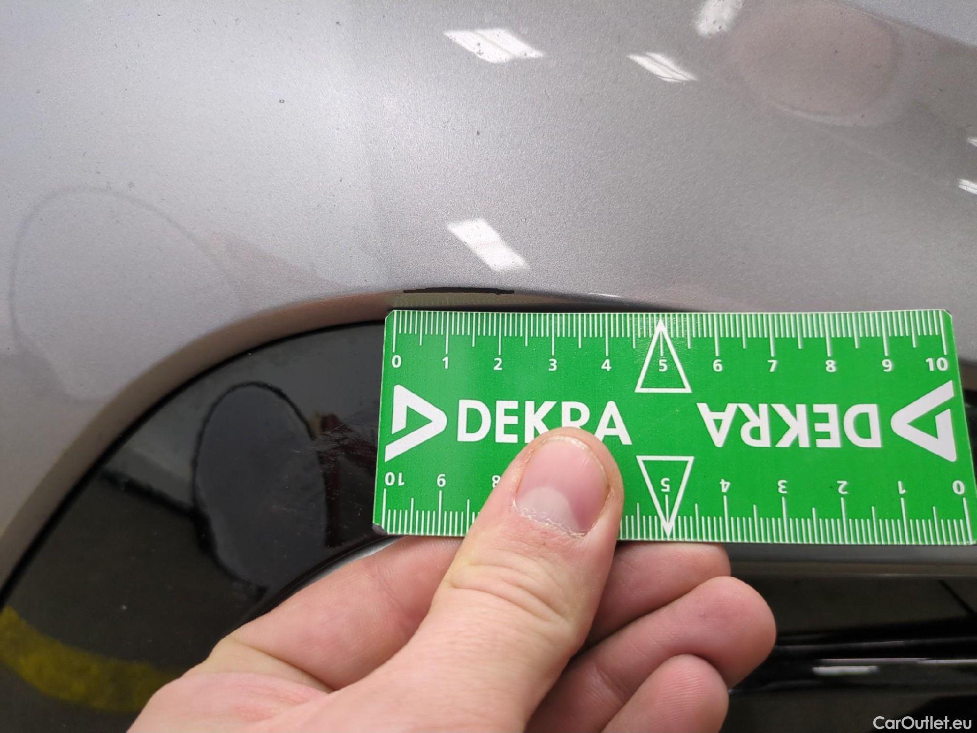  Volkswagen  Tiguan VOLKSWAGEN  Allspace / 2021 / 5P / SUV 2.0 TDI 150 DSG7 Elegance Exclusive #17