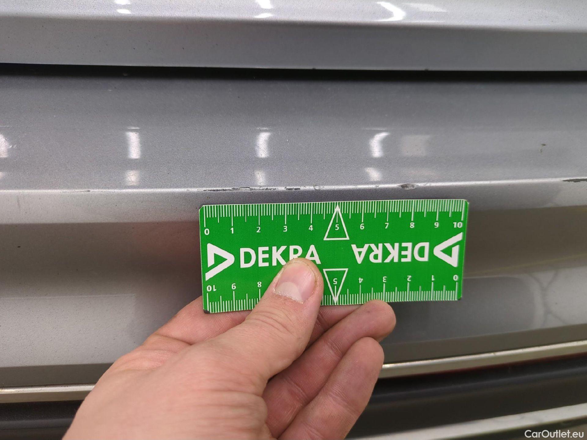  Volkswagen  Tiguan VOLKSWAGEN  Allspace / 2021 / 5P / SUV 2.0 TDI 150 DSG7 Elegance Exclusive #29