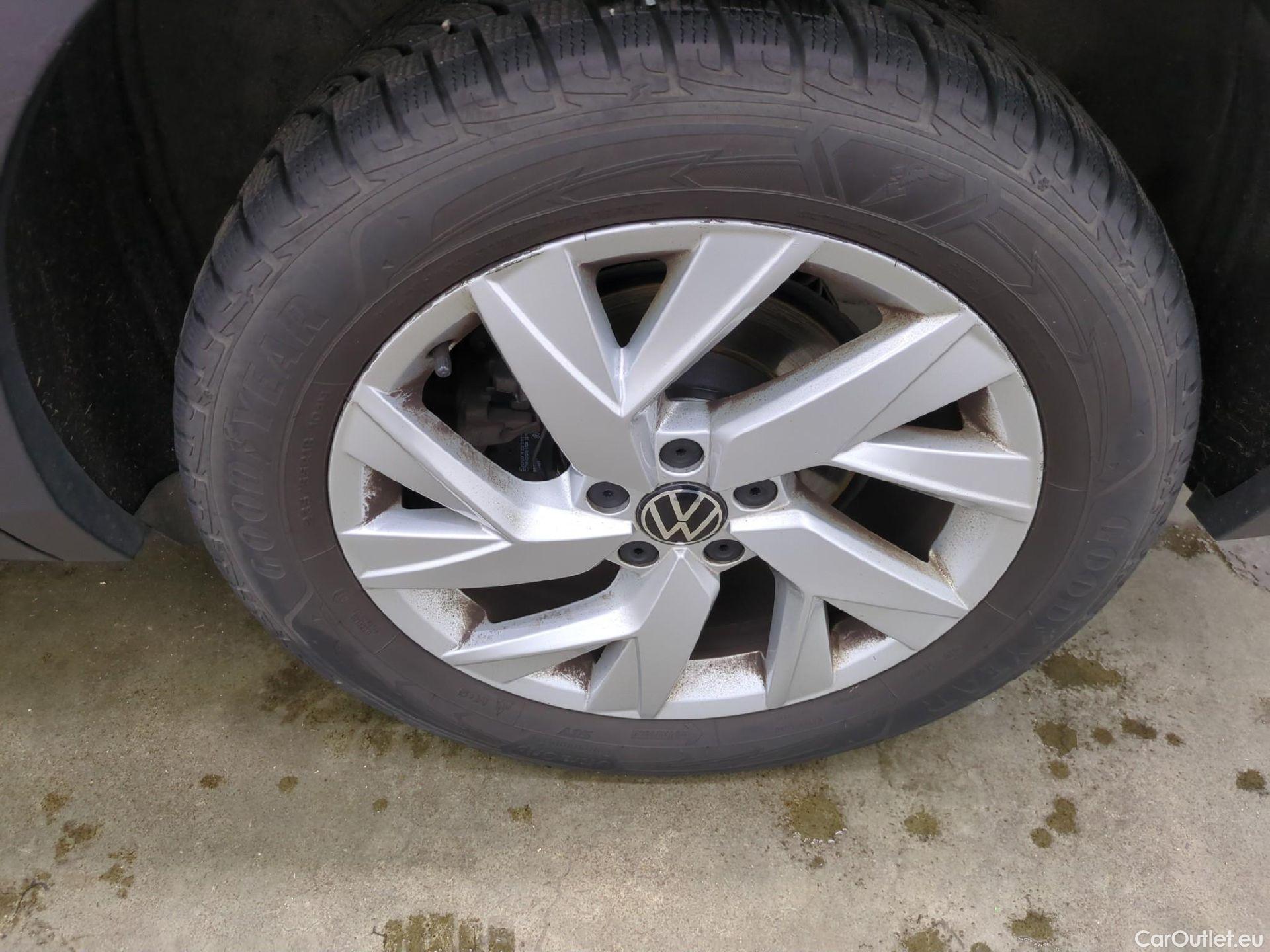  Volkswagen  Tiguan VOLKSWAGEN  Allspace / 2021 / 5P / SUV 2.0 TDI 150 DSG7 Elegance Exclusive #7