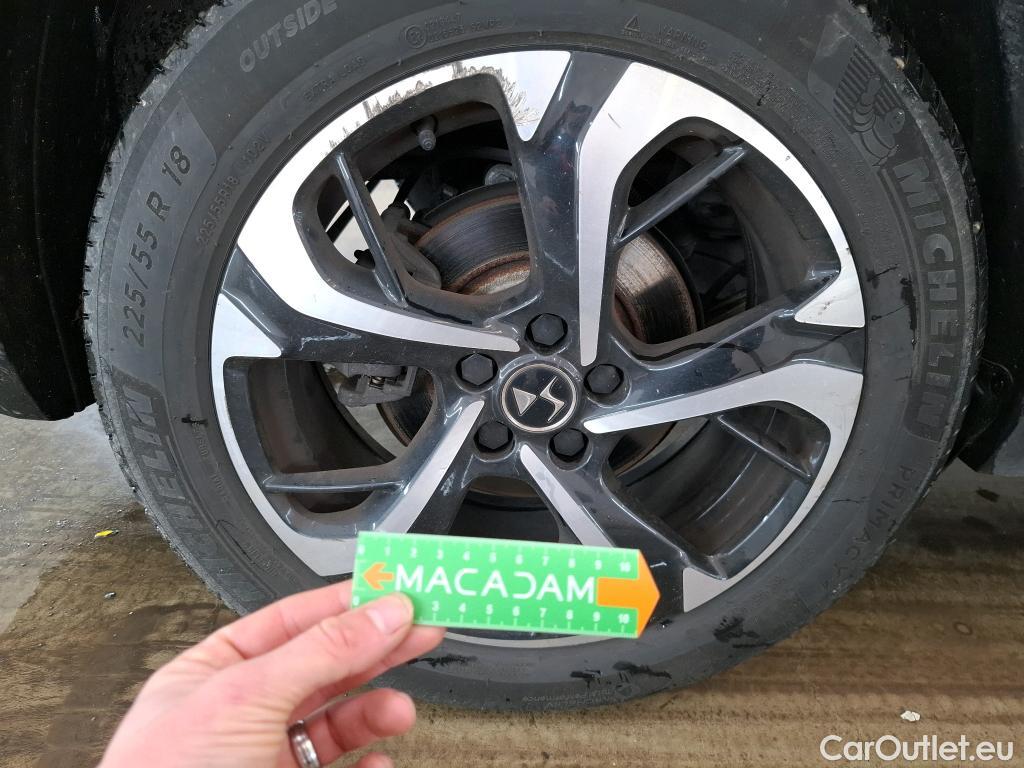  DS  DS7 7 Crossback Business 1.2 PureTech 130CV BVA8 E6d #1